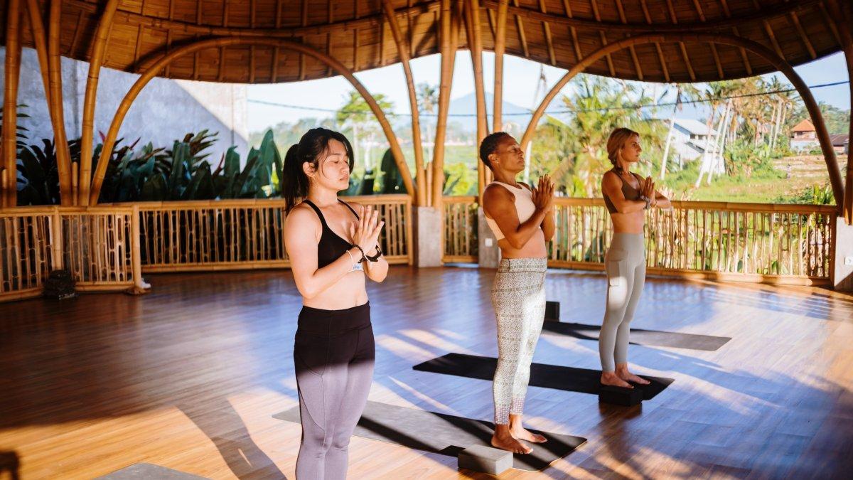 Nikmati fasilitas lengkap seperti spa, yoga, dan infinity pool di TheWakanda Ubud.