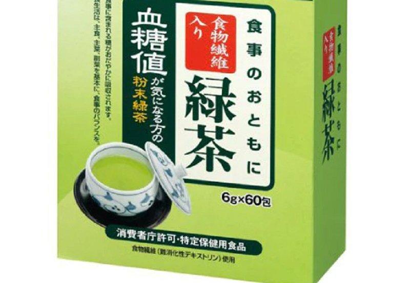 Nissin Oillio Meal Green Tea With Dietary Fiber, satu merek teh hijau di Jepang yang cocok buat dijadikan oleh-oleh.
