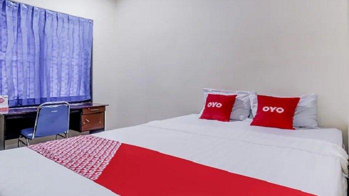 Kamar penginapan di hotel OYO 90927 Homestay Tentrem 2, Pati, Jawa Tengah.