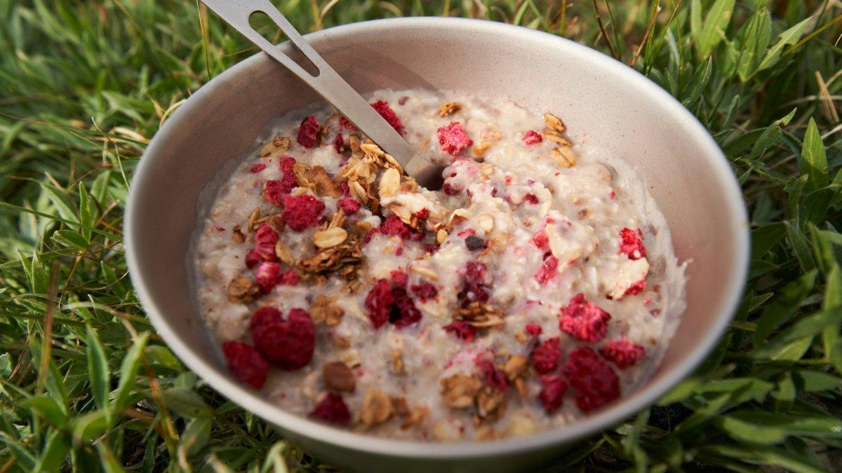 Oat, satu makanan terbaik buat sarapan dan cocok untuk kamu yang mau menurunkan berat badan.