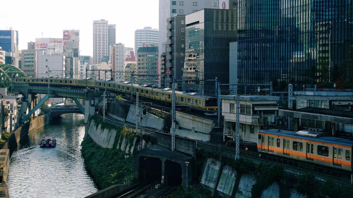 Ochanomizu,satu pusat belanja terbaik di Tokyo Jepang buat kamu yang mau berburu oleh-oleh.