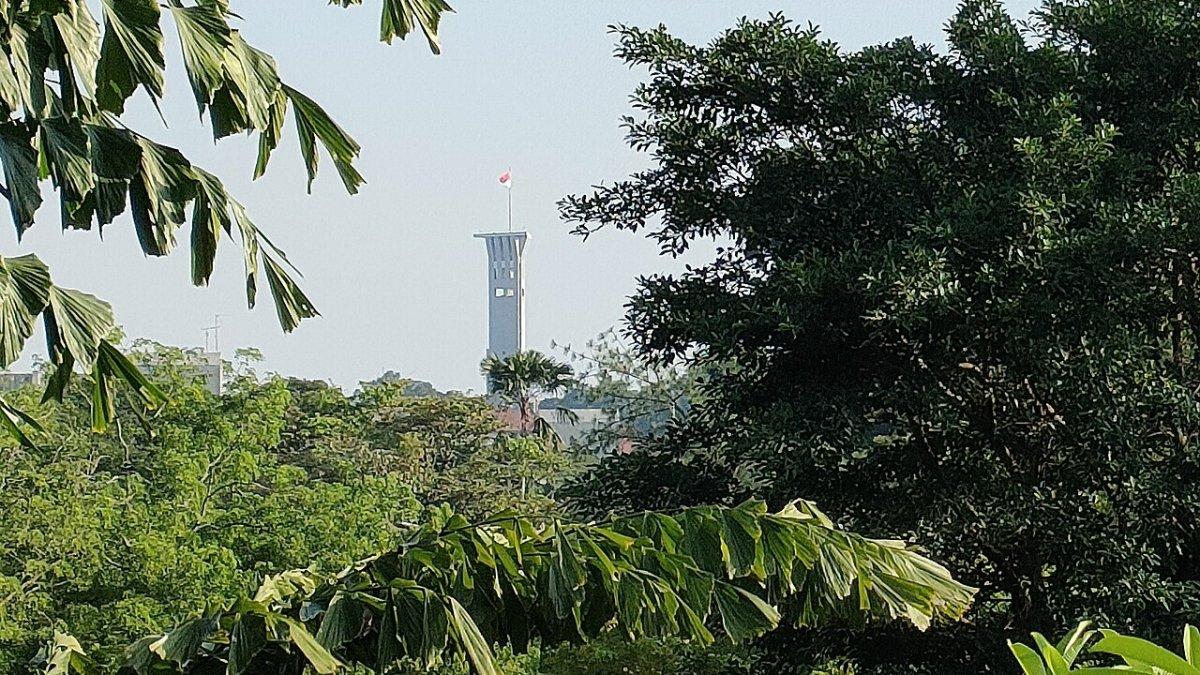 Ini adalah landmark yang terkait dengan Officer Cadet School, Singapura, diambil dari Yunnan Garden, NTU, Singapura