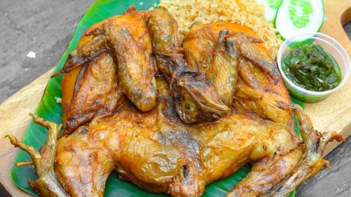 Olahan ayam goreng tulang lunak di warung Ayam Tulang Lunak Bengawan Kota Solo
