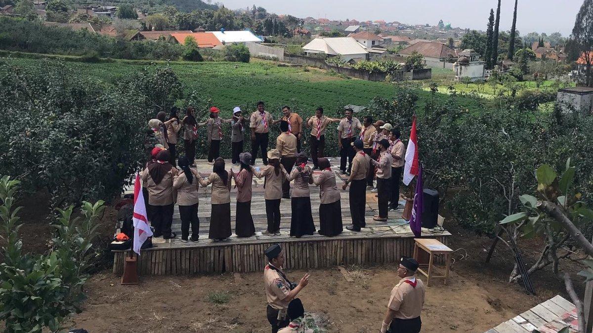 Outbond, satu daya tarik dari Wisata Dusun Kuliner, Kota Batu Jawa Timur.