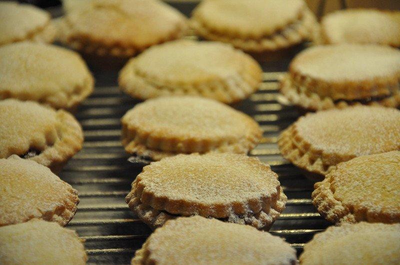 Pai cincang yang dinikmati saat Natal