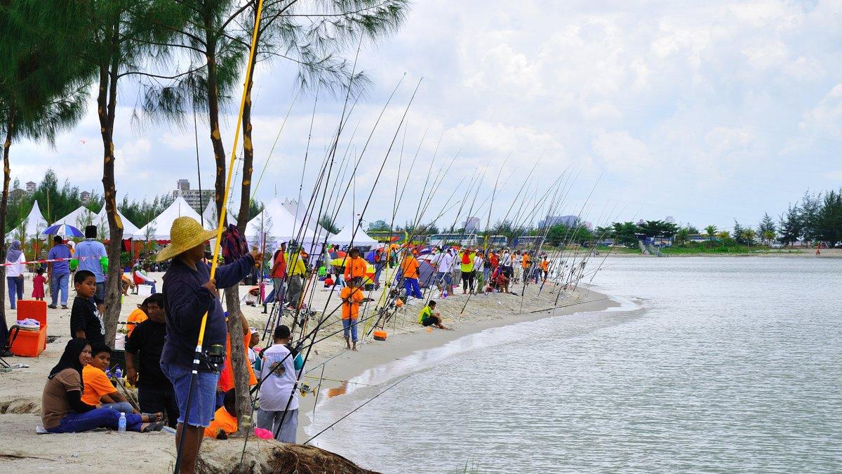 Pantai Klebang, satu tempat wisata di Melaka Malaysia yang dikenal estetik dan instagenic buat pemburu foto.