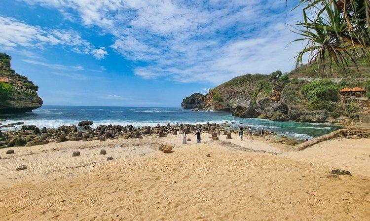 Pantai Klotok di Wonogiri yang Makin Indah usai Direvitalisasi, Rabu (29/11/2023).