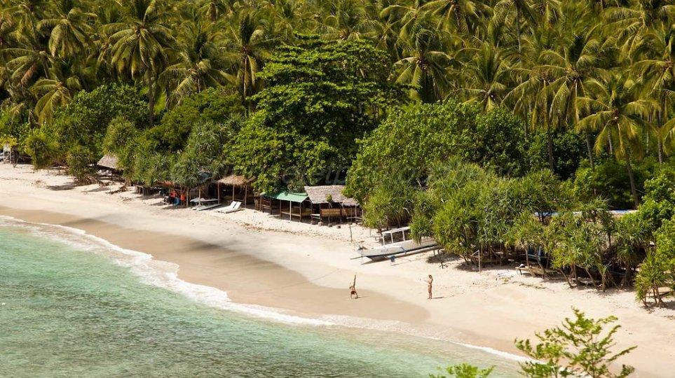 Pantai Pandanan, Lombok Utara, NTB.