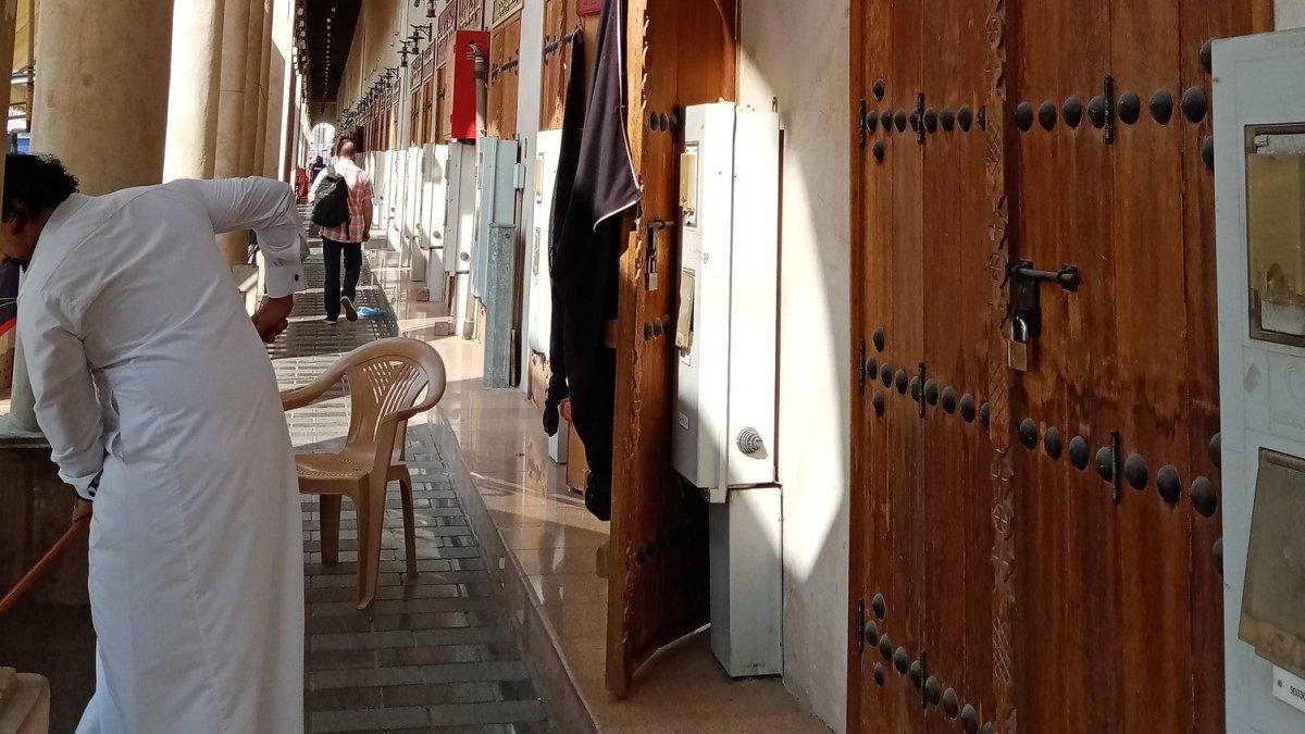 Pasar Qaisariah, satu pasar tradisional aau souq di Arab Saudi buat belanja oleh-oleh.