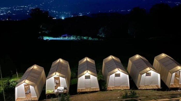Pemandangan city light dari Dusun Camp Riverside Kecamatan Dempo Utara, Kota Pagar Alam, Sumatera Selatan.