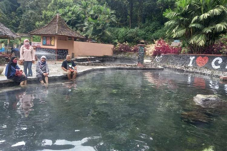 Pemandian Air Panas Cangar, satu tempat wisata di Kota Batu Jawa Timur.
