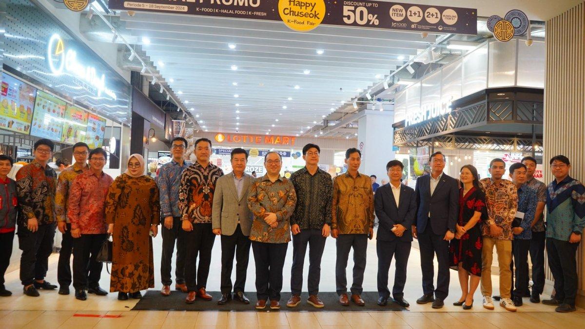 Pembukaan Korea Fair bertajuk Happy Chuseok di Lotte Mart Gandaria City Mall, Gandaria, Kebayoran Lama, Jakarta Selatan, Jakarta.