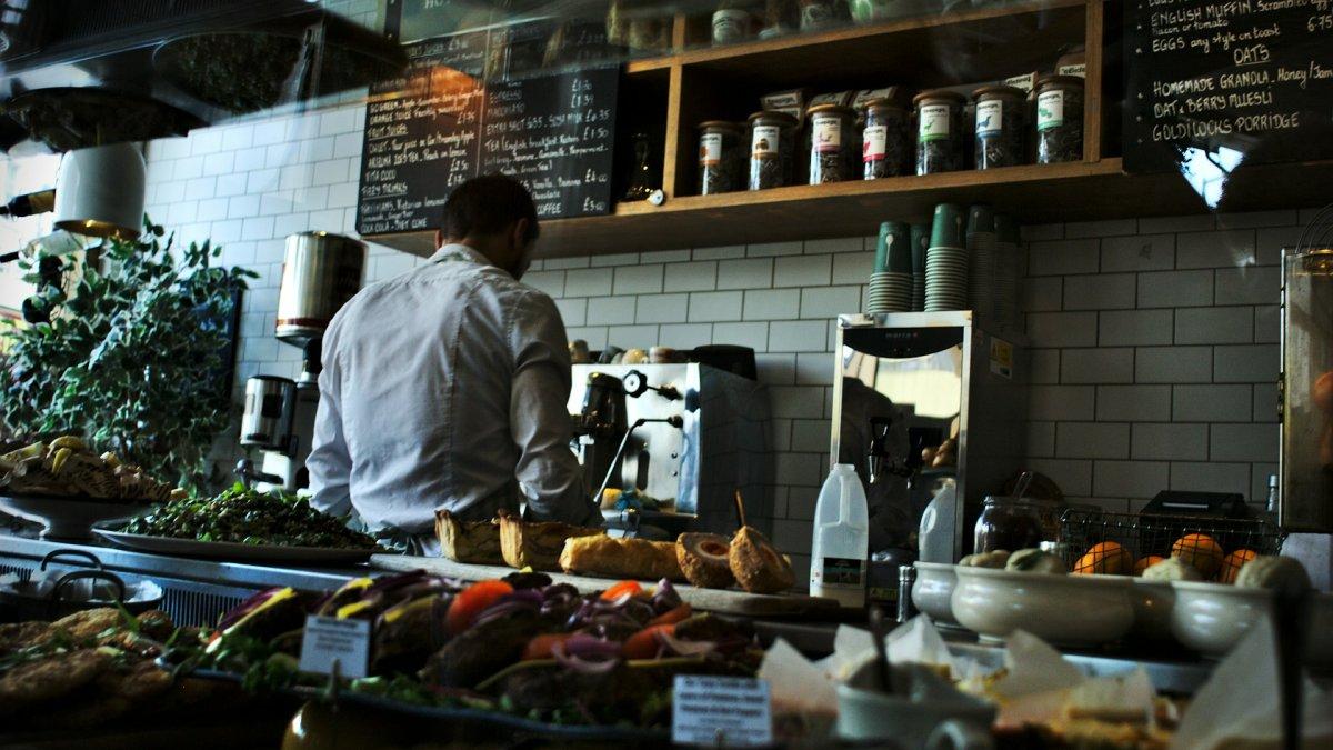 Pemilik kedai kopi, satu pekerjaan paling populer 300 tahun yang lalu.