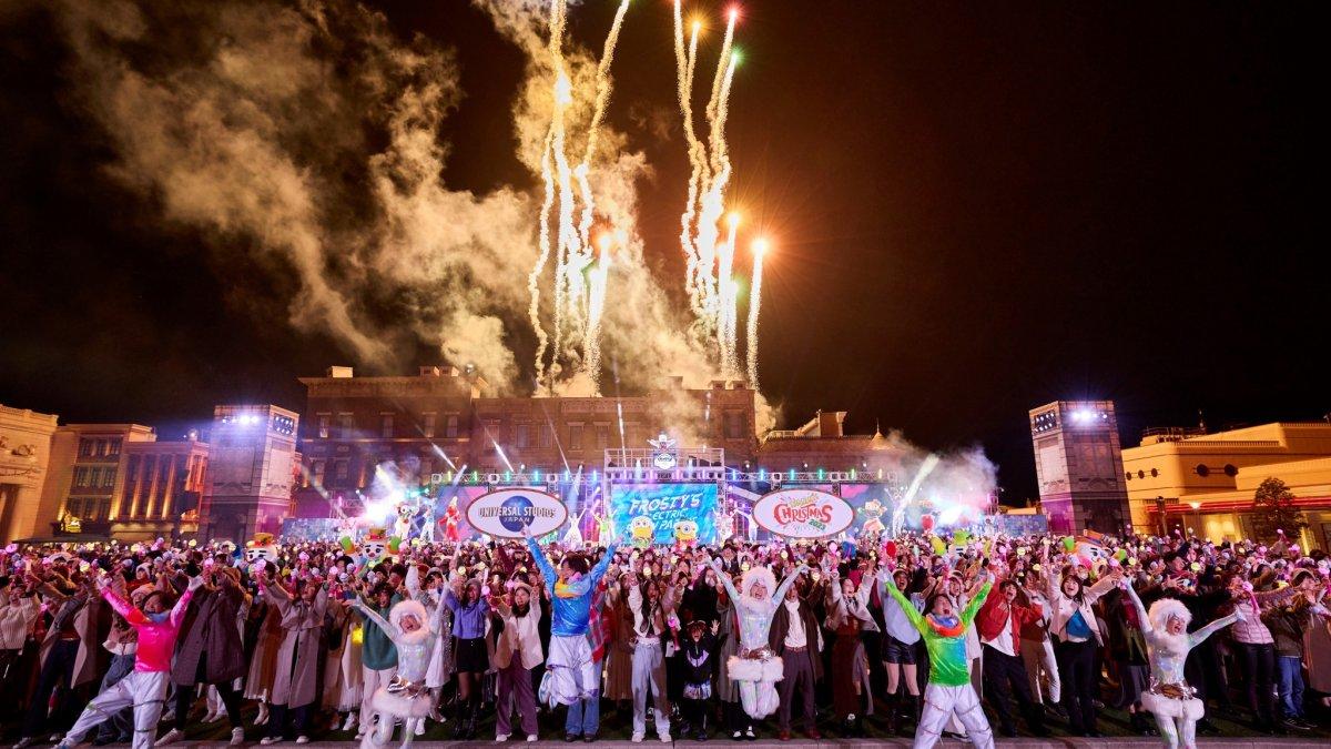 Pertunjukan dan parade di Universal Studios Japan jangan pernah kamu lewatkan.