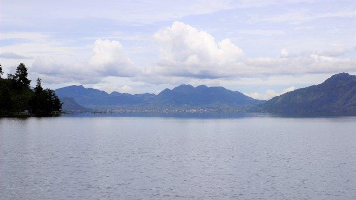 Pesona Danau Laut Tawar, tempat wisata populer di Aceh Tengah, Aceh.