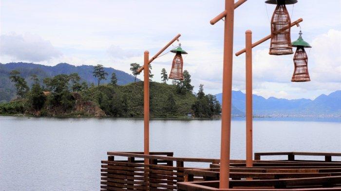Pesona Danau Laut Tawar, tempat wisata populer di Aceh Tengah, Aceh.