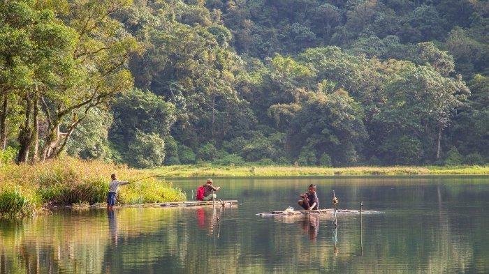 Pesona Danau Ranamese di Flores, Nusa Tenggara Timur (NTT).