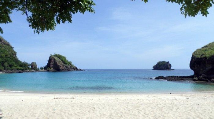 Pesona Pantai Koka di Kabupaten Sikka, Nusa Tenggara Timur (NTT).