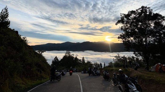 Pesona negeri di atas awan Citorek di Kecamatan Cibeber, Kabupaten Lebak, Provinsi Banten.