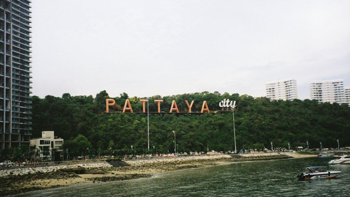 Pesona pantai di Pattaya Thailand