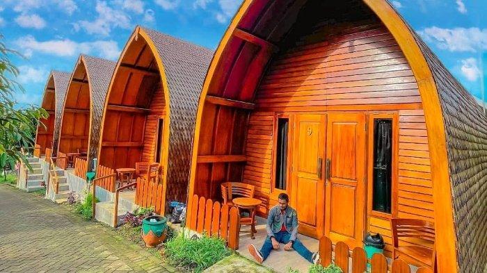 Pilihan kamar penginapan di Kebun Pak Budi Pasuruan, Jawa Timur yang cocok buat staycation saat liburan akhir pekan.