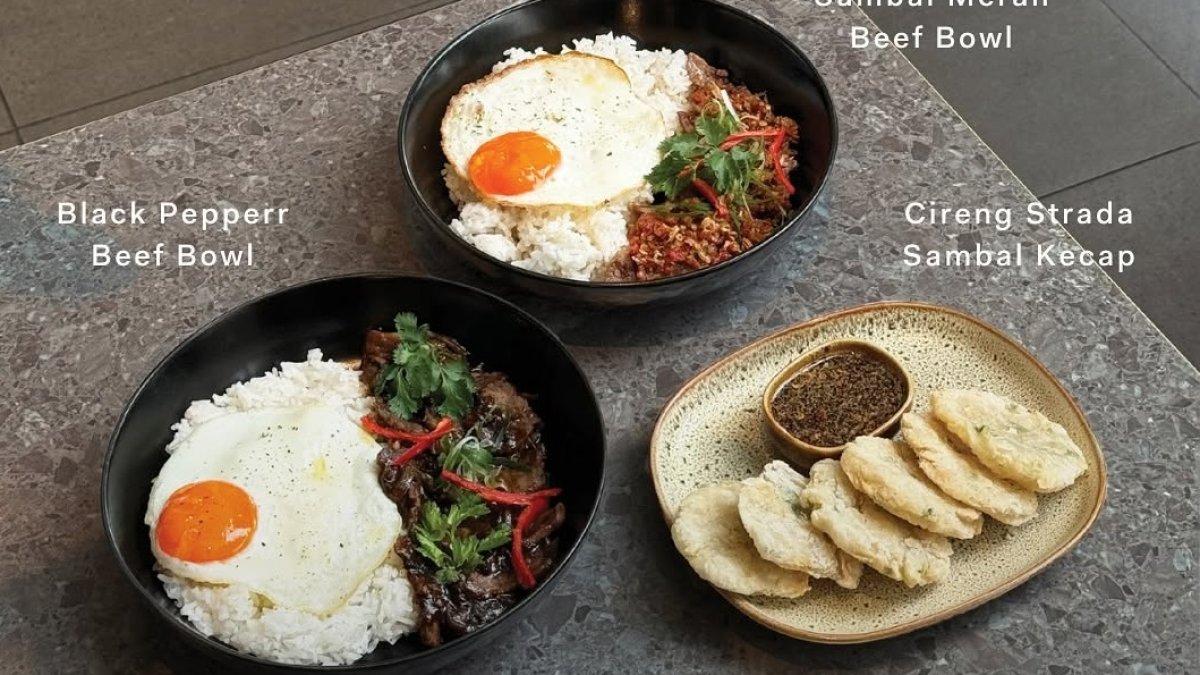 Pilihan menu di Strada Coffee, Semarang, Jawa Tengah.