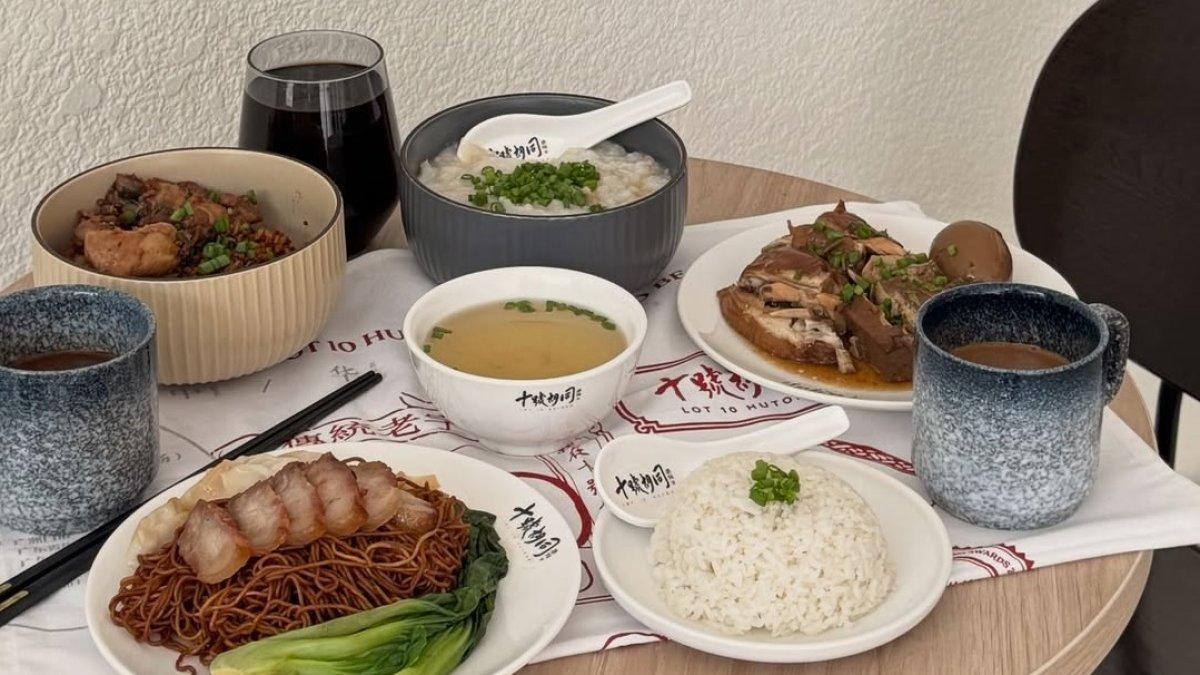 Pilihan menu di food court Lot 10 Hutong, Kuala Lumpur, Malaysia