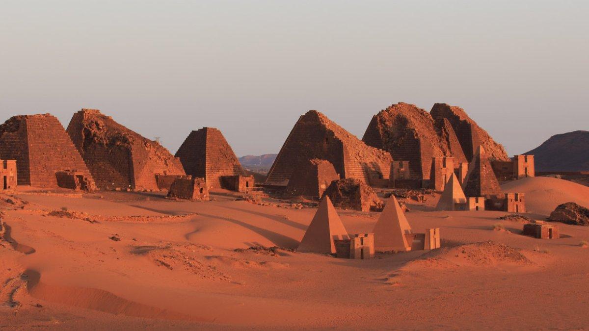 Piramida Maroe di Sudan