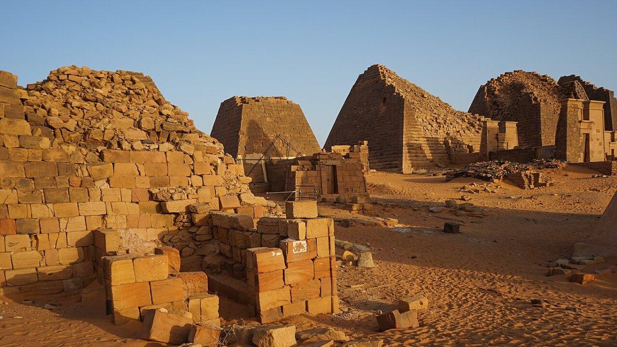 Piramida Nubia, Meroe, Sudan