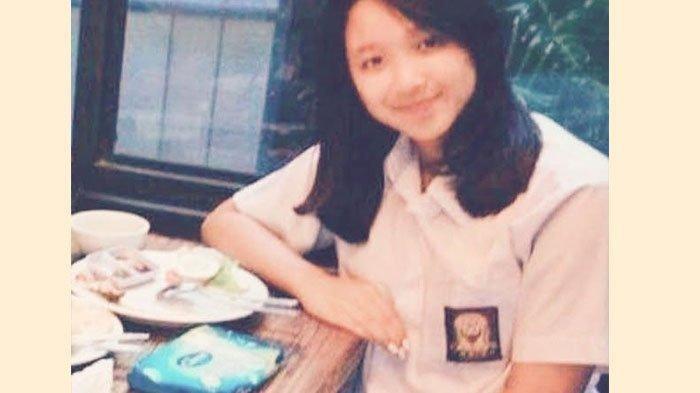 Potret Dita Karang member Secret Number saat SMA. Fotonya menjadi viral di media sosial.
