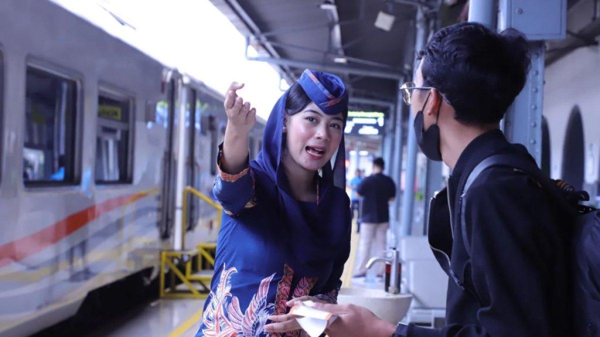 PT Kereta Api Indonesia (Persero) terus berusaha memberikan layanan terbaik untuk para pelanggan.