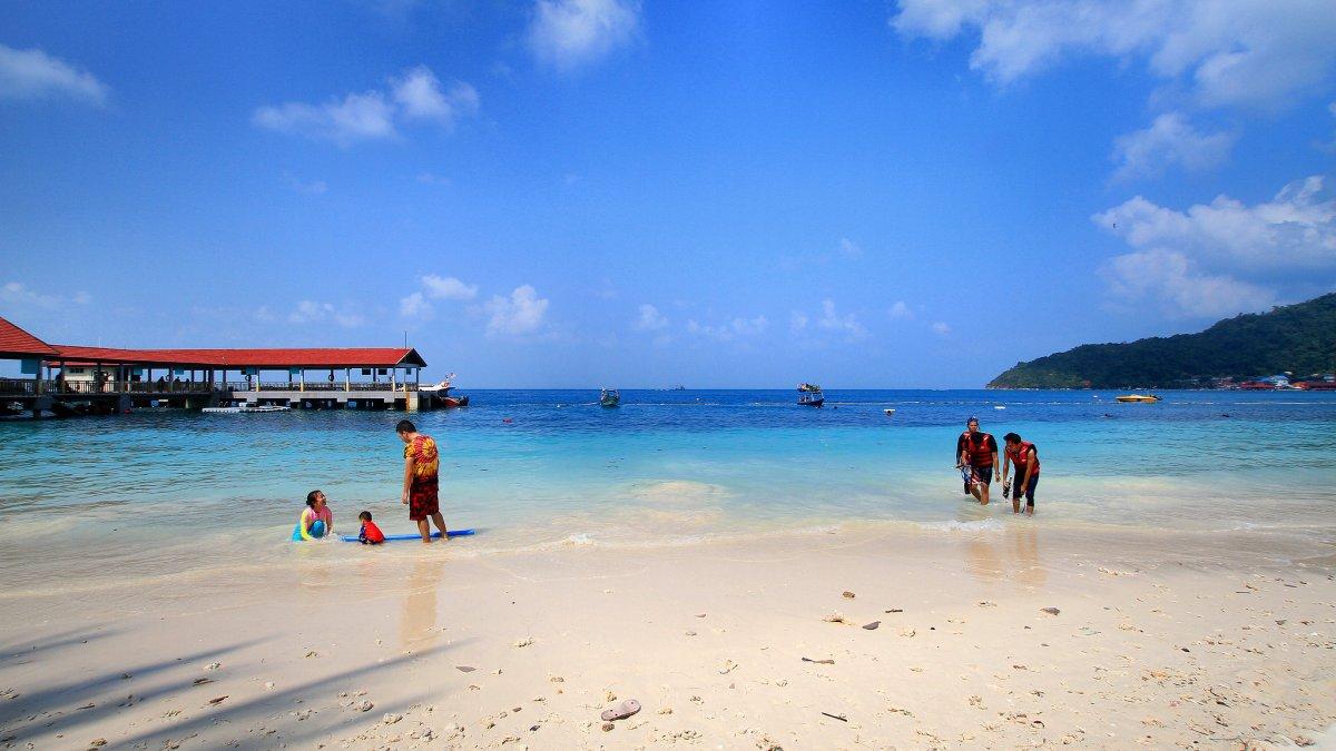 Pulau Besar, satu tempat wisata alam terbaik di Melaka Malaysia.