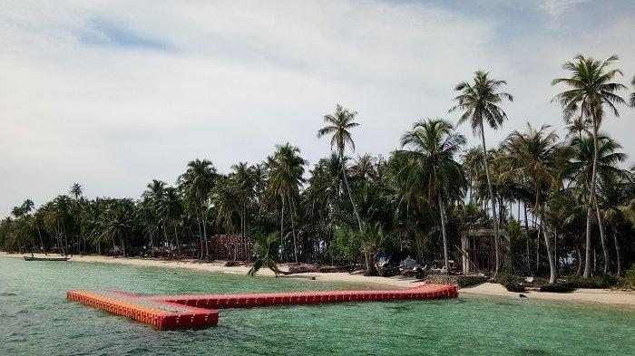 Pulau Panjang berlokasi di Kecamatan Pulau Banyak, Kabupaten Aceh Singkil, Aceh.