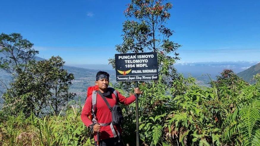 Puncak Ismoyo di Gunung Telomoyo via Arsal.
