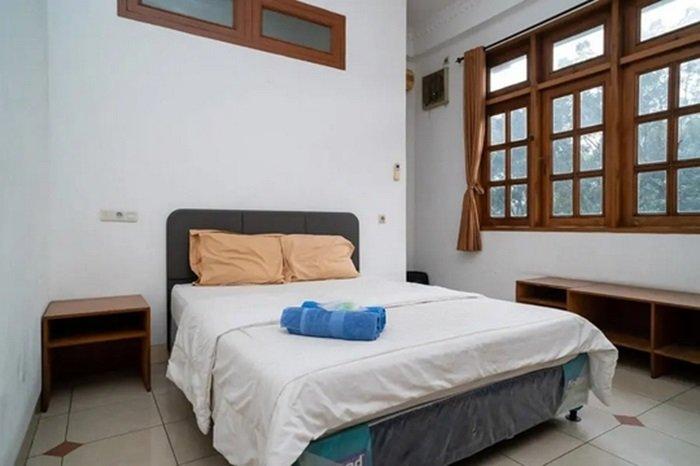 Puri Saras Bintaro Syariah Mitra RedDoorz.