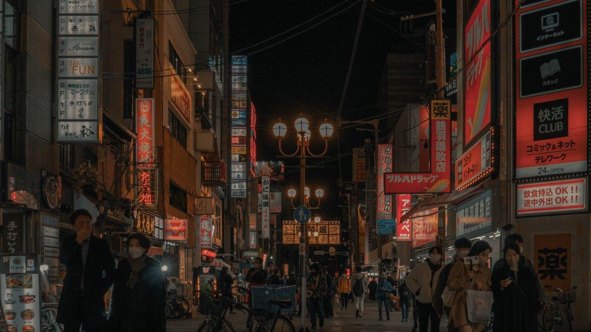 Pusat perbelanjaan Shinsaibashi, tempat terbaik di Osaka buat berburu oleh-oleh