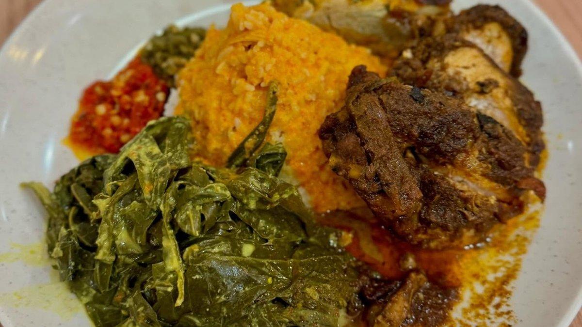 Putra Minang Restaurant Bencoolen, Singapura.