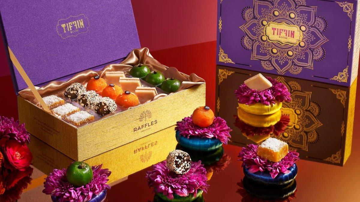 Raffles Boutique, satu pusat oleh-oleh di Singapura yang yang terkenal dengan suvenir unik dan khas.