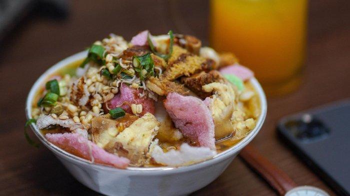 Raja Soto Lama H.Suradi di Purwokerto yang bisa dijajal selagi berburu kuliner di Purwokerto