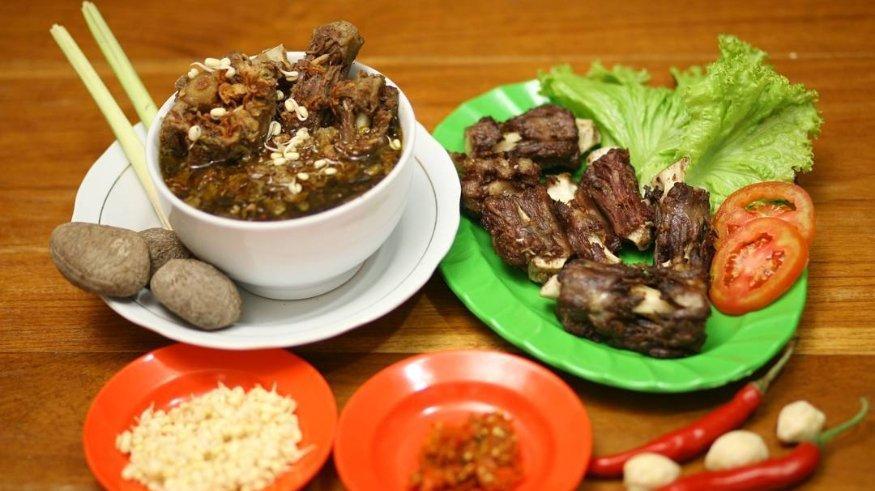 Rawon Bik Ati, sarapan enak di Banyuwangi.