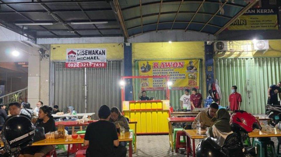 Rawon Cak Wot, kuliner malam di Suhat Malang.