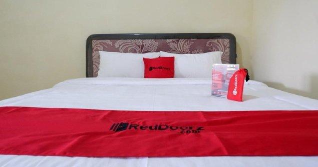 RedDoorz Near Lippo Plaza Buton