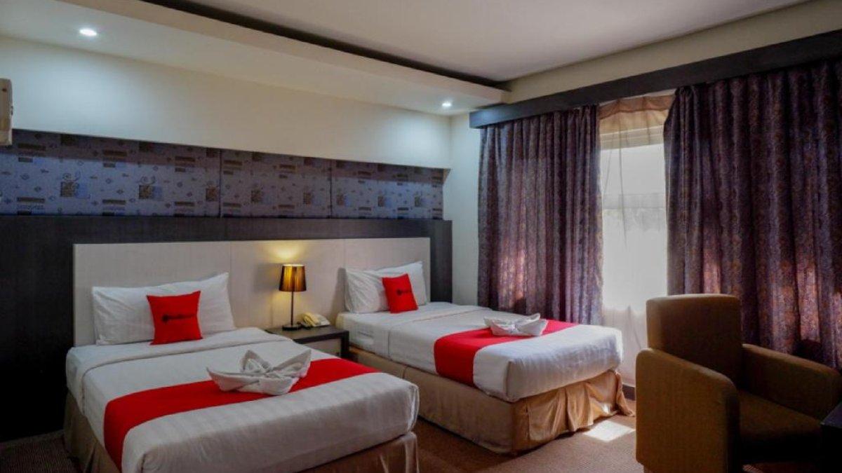 Hotel nyaman buat menginap di Kendari RedDoorz Plus near Hotel Benua Kendari