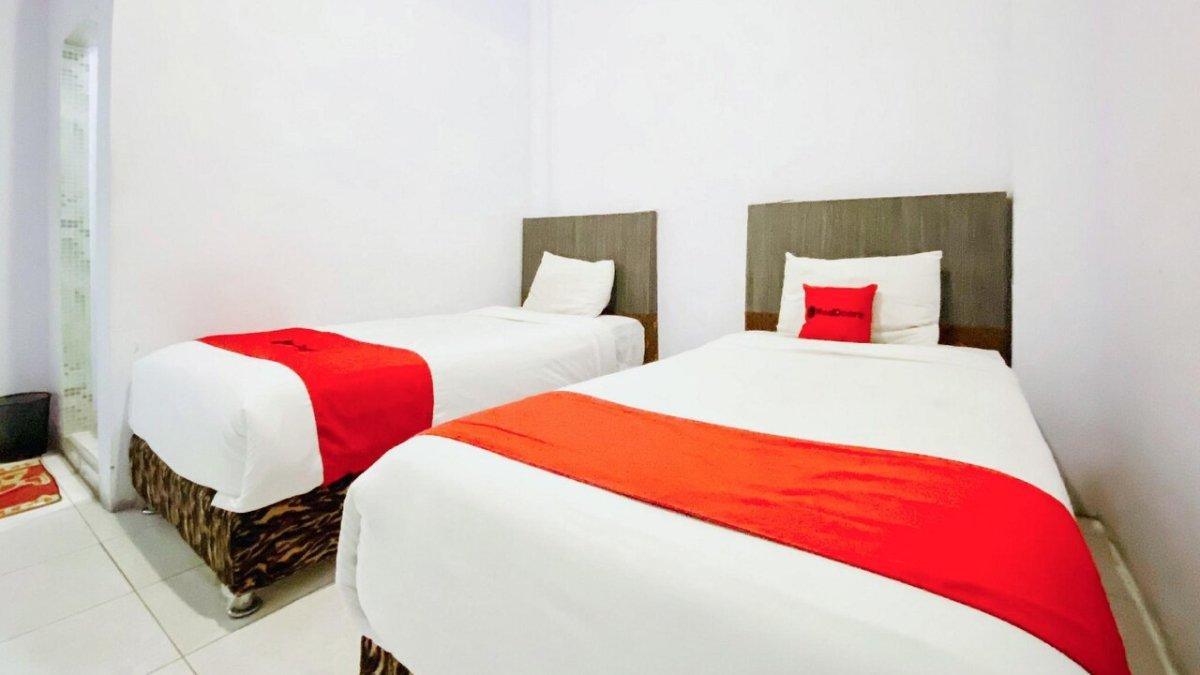 RedDoorz @ Star Hill Inn Syariah Tebing Tinggi, satu hotel murah di Tebing Tinggi Sumatera Utara dengan tarif inap mulai Rp 40 ribu.