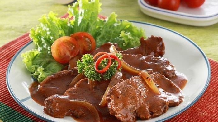 Resep Daging Goreng Bumbu Pala, satu resep daging sapi kurban yang bisa kamu buat sendiri di rumah.