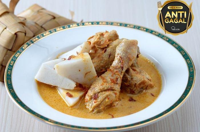 Resep Opor Ayam Pedas buat menu Lebaran.