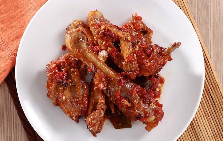 Ayam goreng sambal terasi.