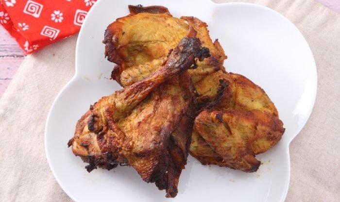 Ayam kampung goreng kemiri.