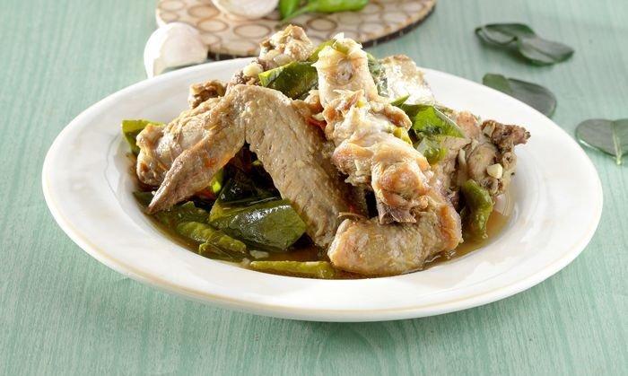 Ayam kecap melinjo rawit.