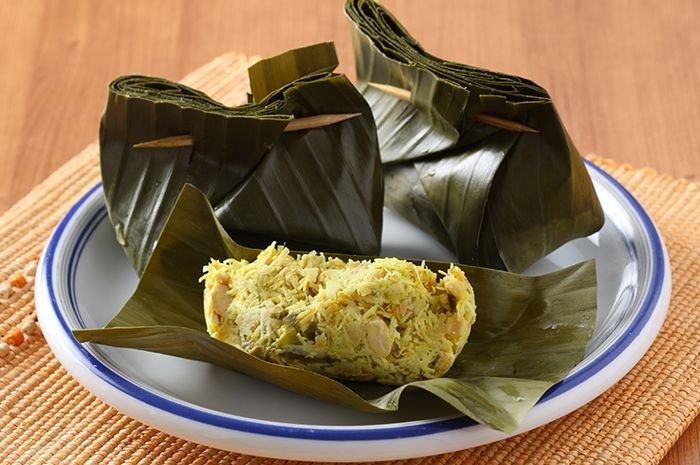 Botok tempe daun melinjo.
